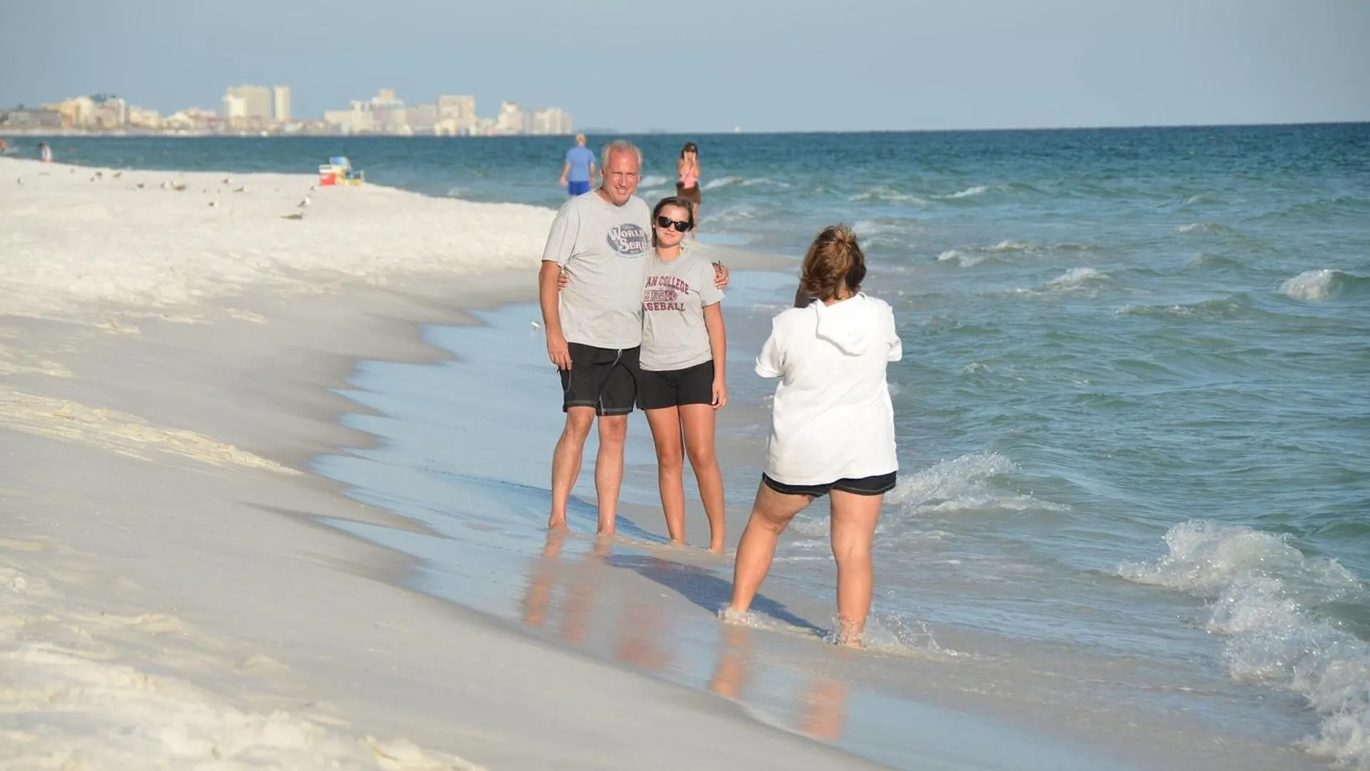 Holiday home 2111 - Shoreline Towers Unit Upgraded Condo- Free Beach Setup! Destin