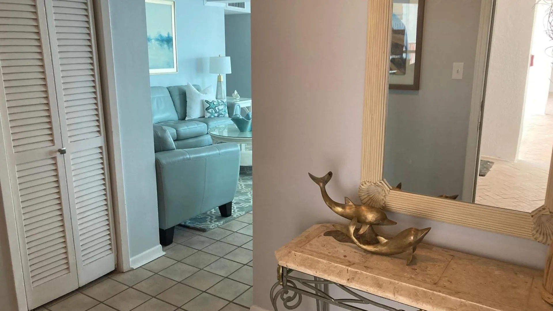 Holiday home 2111 - Shoreline Towers Unit Upgraded Condo- Free Beach Setup! Destin