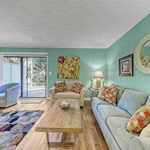 South Bay By The Gulf- Private Access, Community Pool, Foosball Holiday home